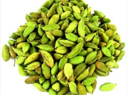 Кардамон цілий